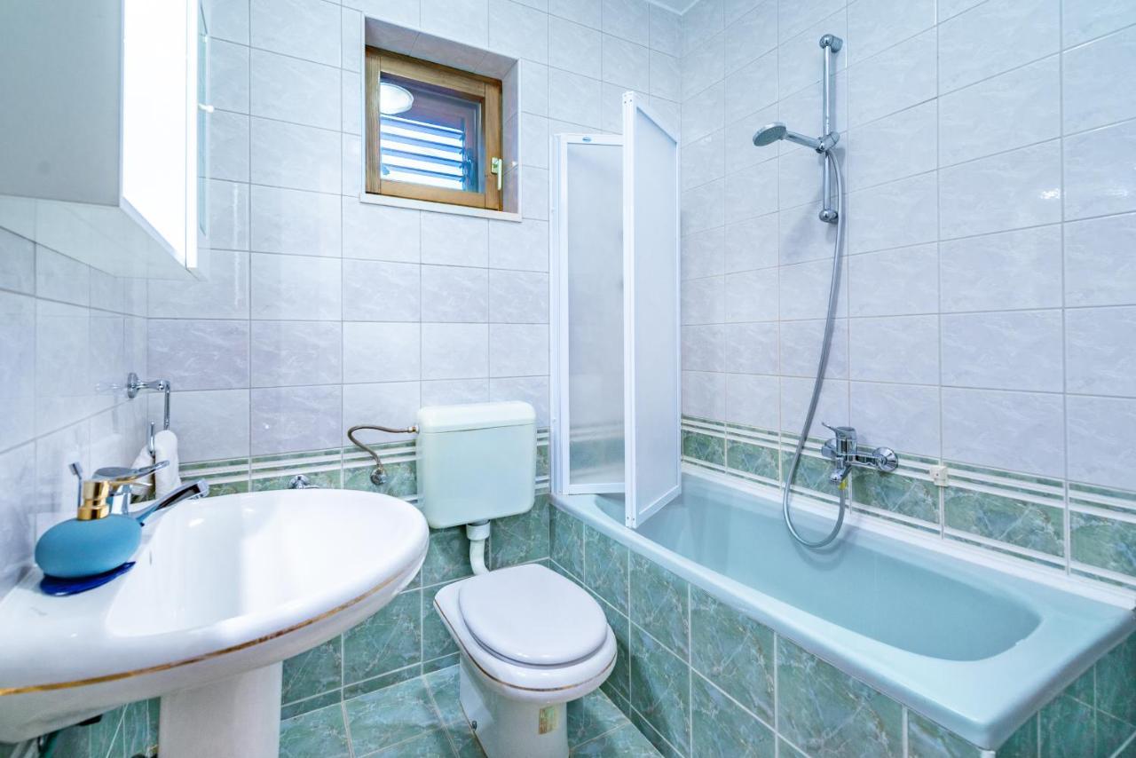 Holiday Home Ivan Орашац Екстериор снимка