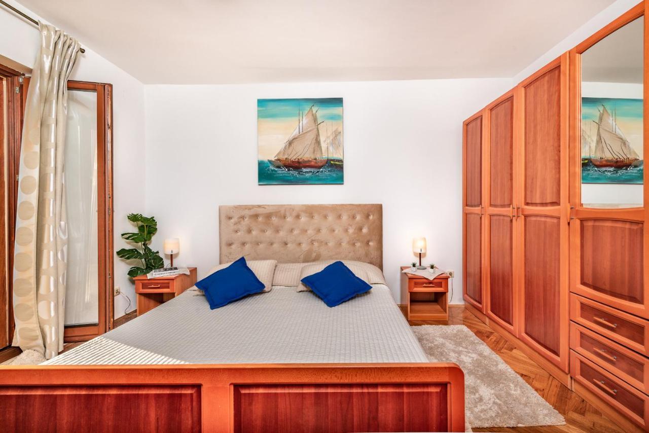 Holiday Home Ivan Орашац Екстериор снимка